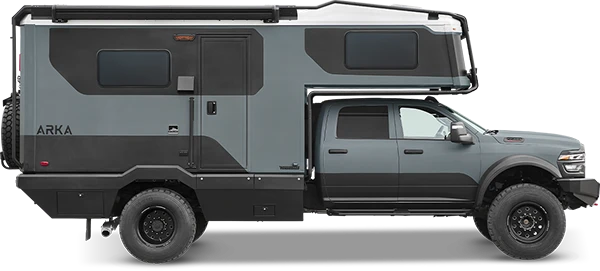 Winnebago Arka coach