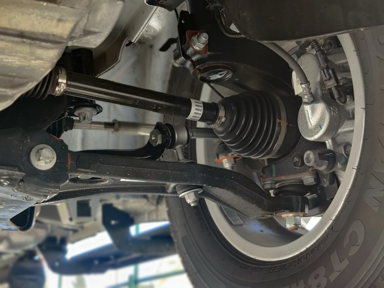 Undercarriage inspection of suspension and drivetrain components